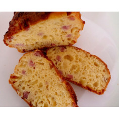 Brioche à la tome fraîche et aux lardons